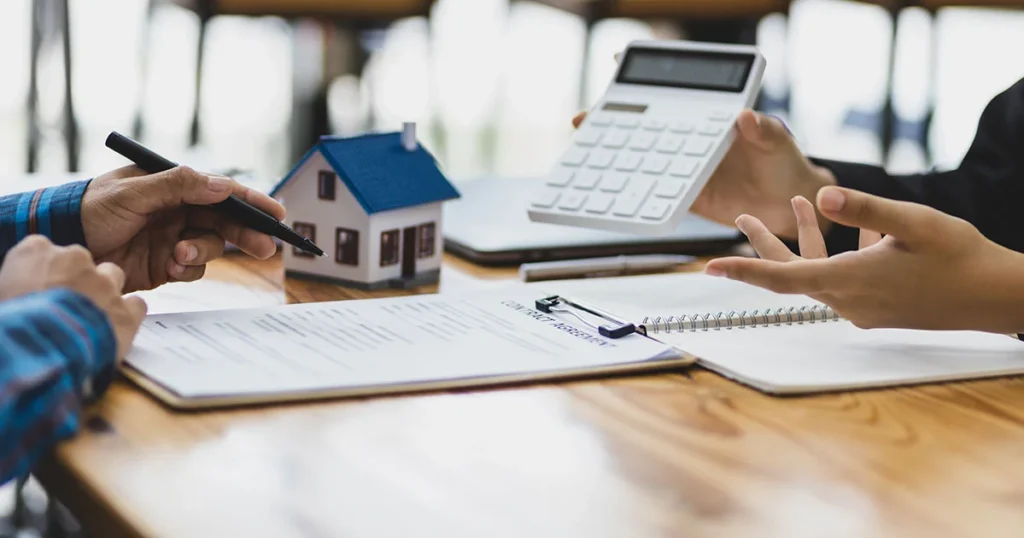 Fixed MortgageVS Tracker Mortgage